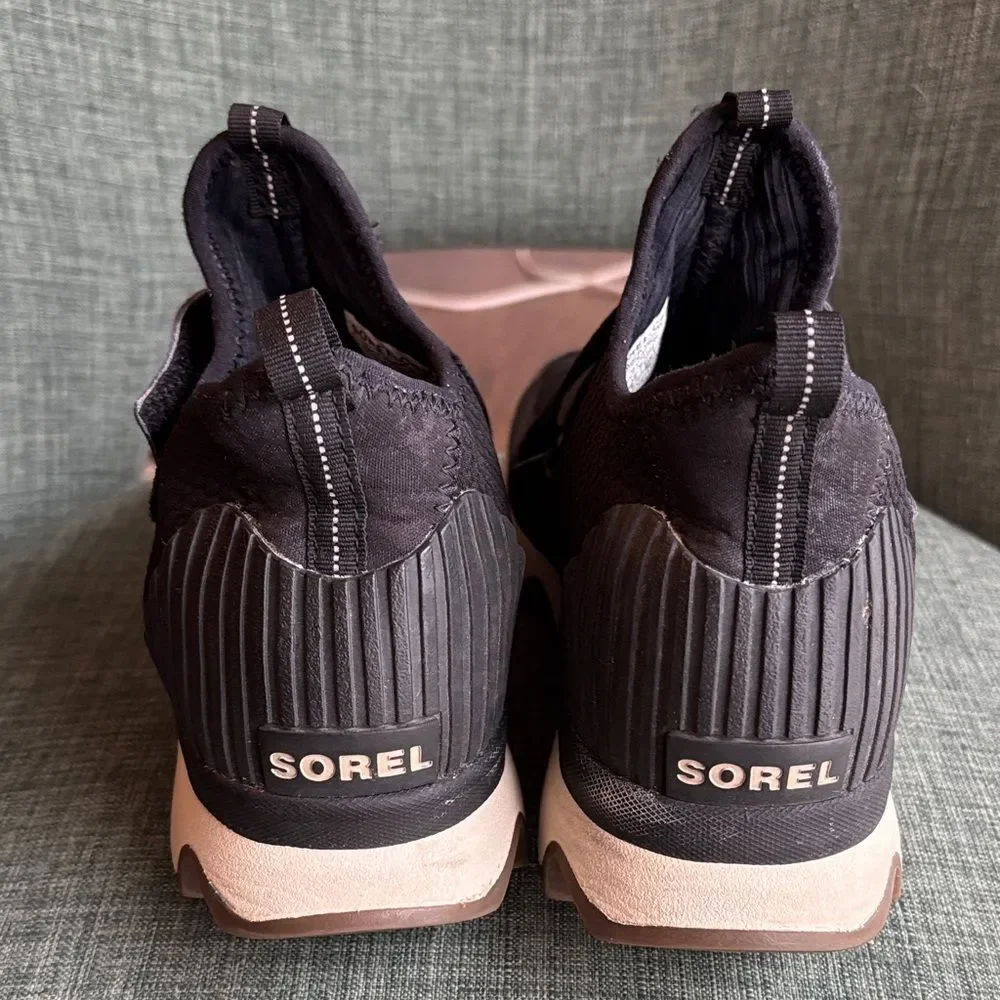 Sorel Womens Kinetic black sneaker shoe slip on comfortable size 8.5 GUC walking